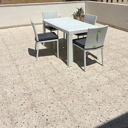 Ramo דירה